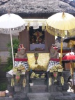 shrine.JPG (165 KB)