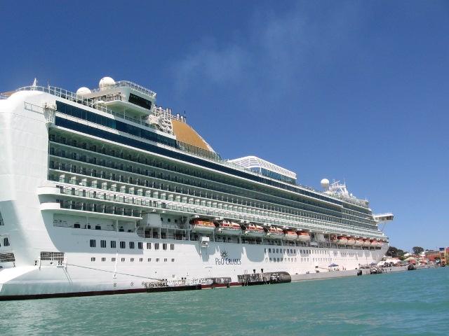 Cruise Ship