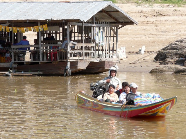 speedboat