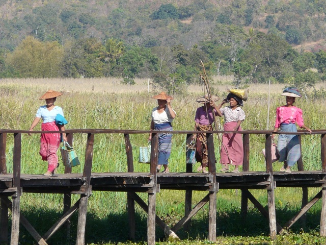 Women on Bridge