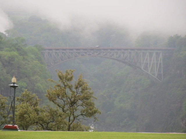 Bridge-Mist